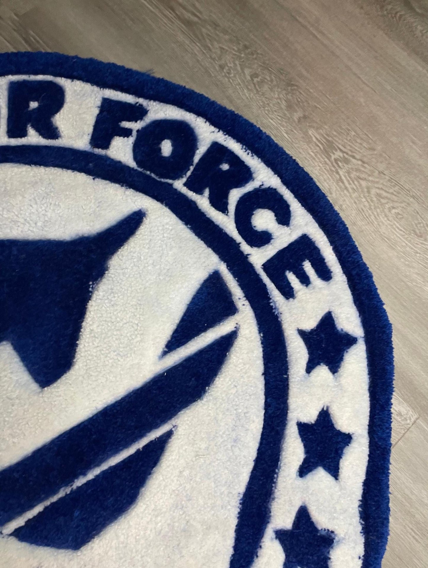 U.S. Air Force Veteran Tufted Rug – Round Handmade Military Pride Décor