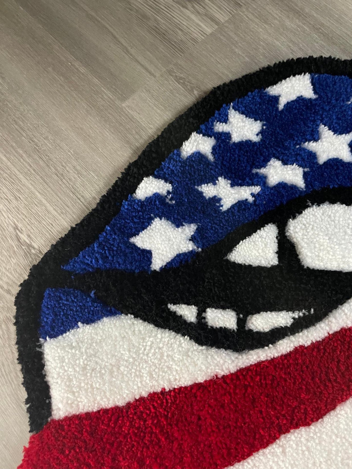 American Lips Tufted Rug β Bold Patriotic Pop Art Style β Handmade Rug