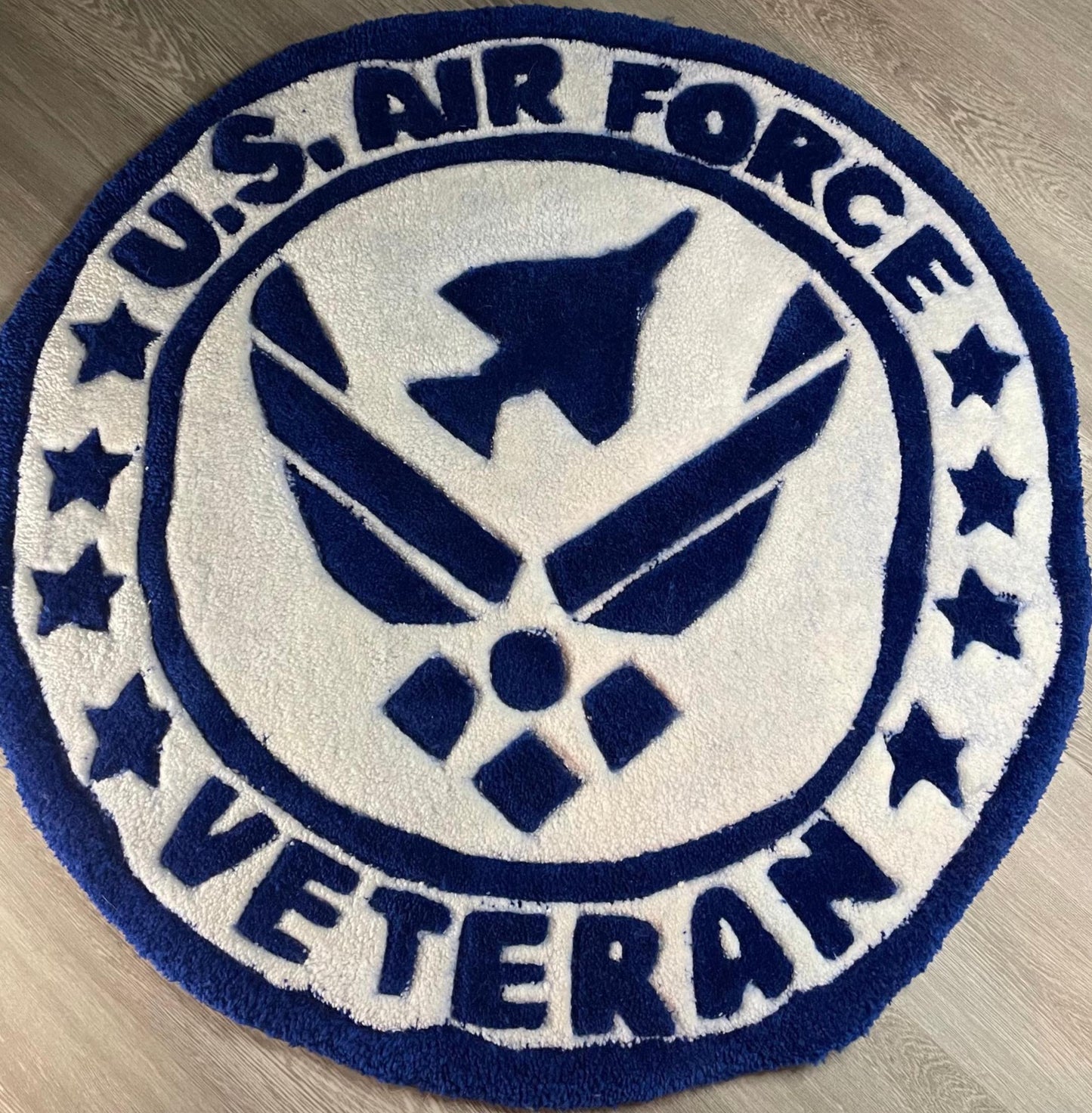 U.S. Air Force Veteran Tufted Rug – Round Handmade Military Pride Décor